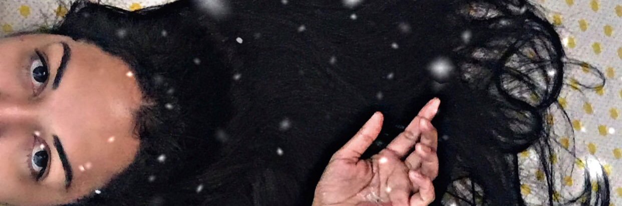 Mariholiveiraa's profile banner image