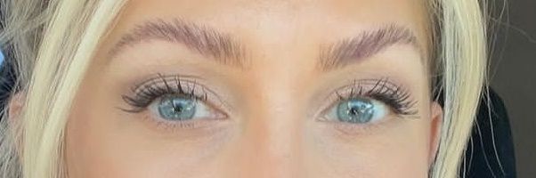 Helena Blonde ©️ banner