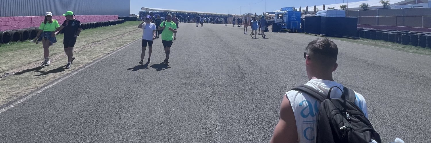 joeehealey's profile banner image