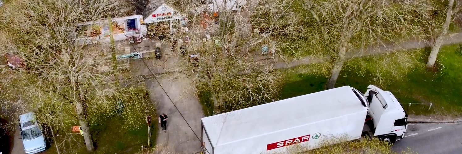 Spar Minster Lovell banner