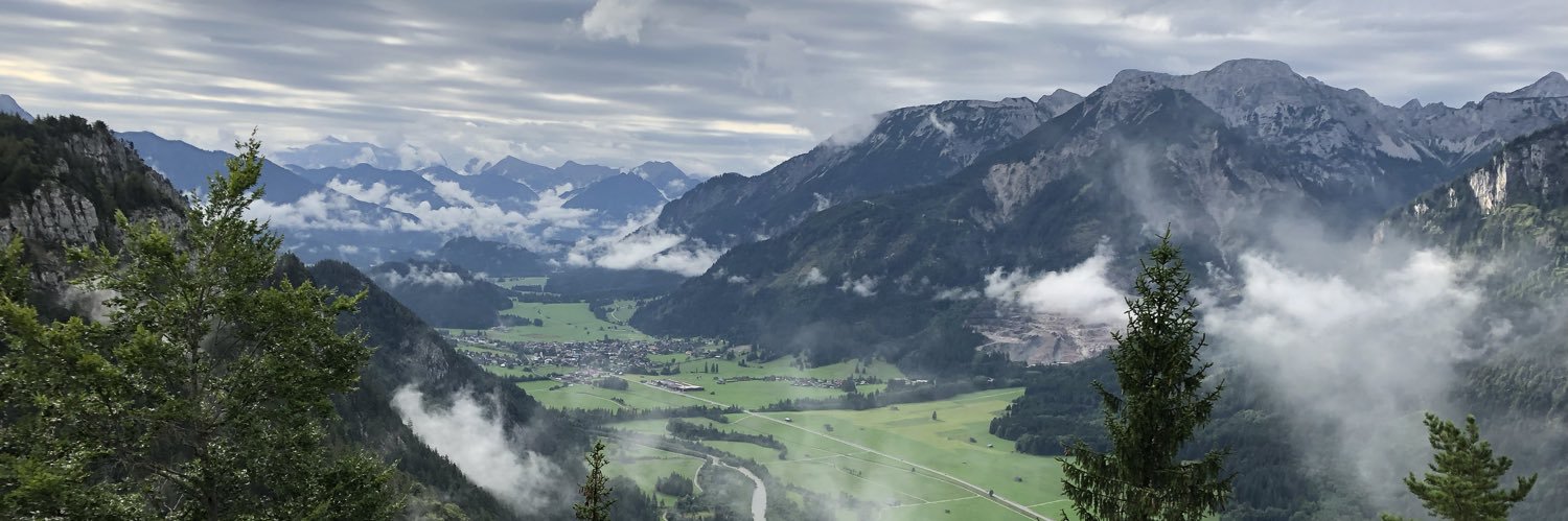 Damian Hodkinson banner