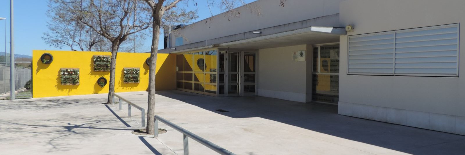 Institut Antoni Ballester banner