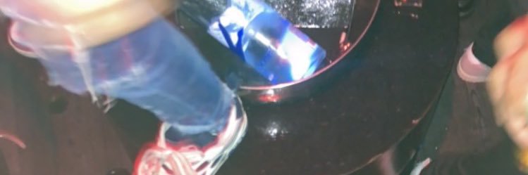 JE L’AIME CHEVEUX LACHÉS, J’KIFFE LA HAUTE COUTURE banner