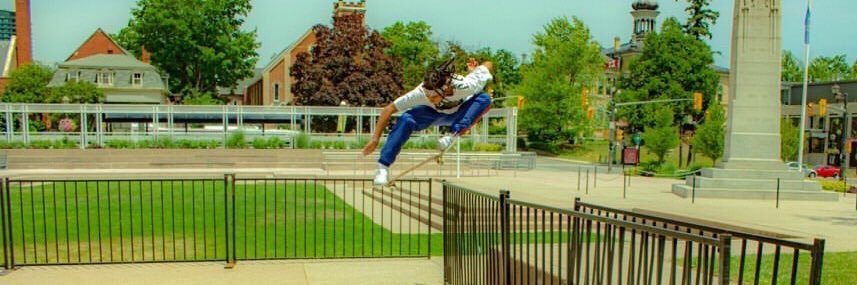 webstaw's profile banner image