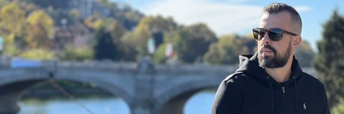TAxelos's profile banner image