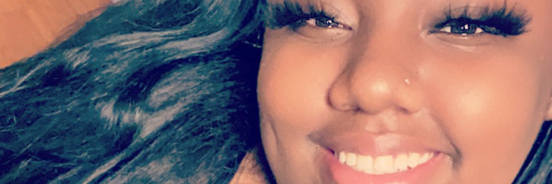 This_PrettyGurl's profile banner image