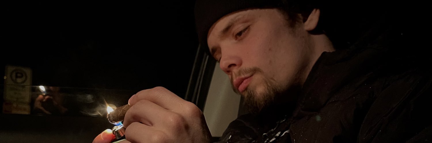 xdujo8's profile banner image