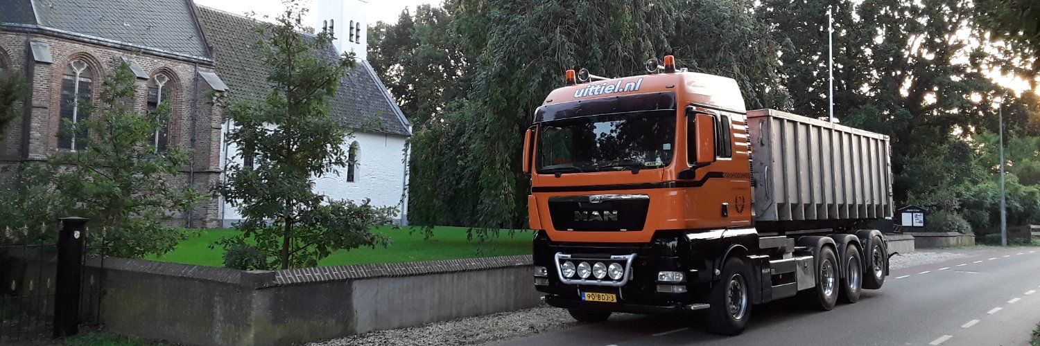 strooihetzout's profile banner image