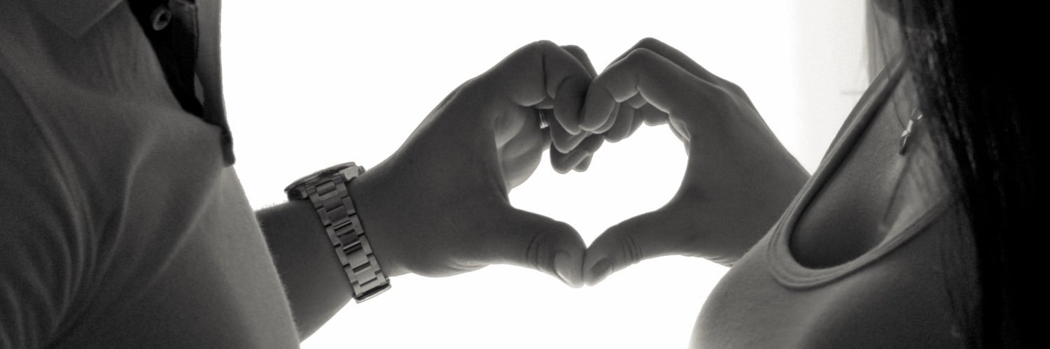 KelliFernandez's profile banner image