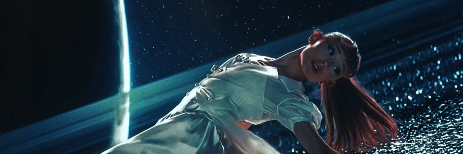 yllrey's profile banner image