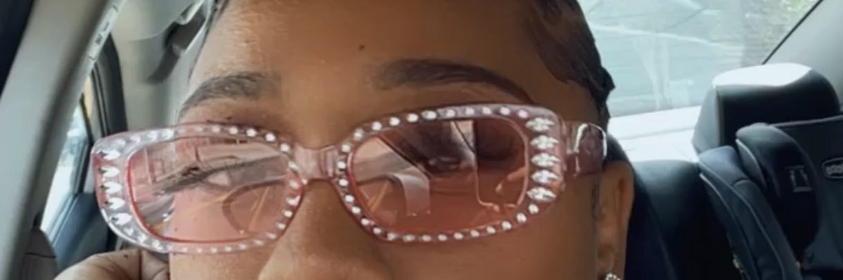 nunnieeeeee's profile banner image