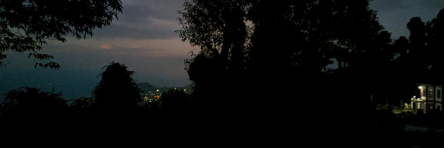 smritiman's profile banner image