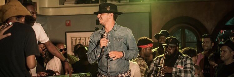 VaseSimmons's profile banner image