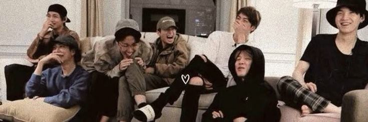 MooneLia 💜 banner