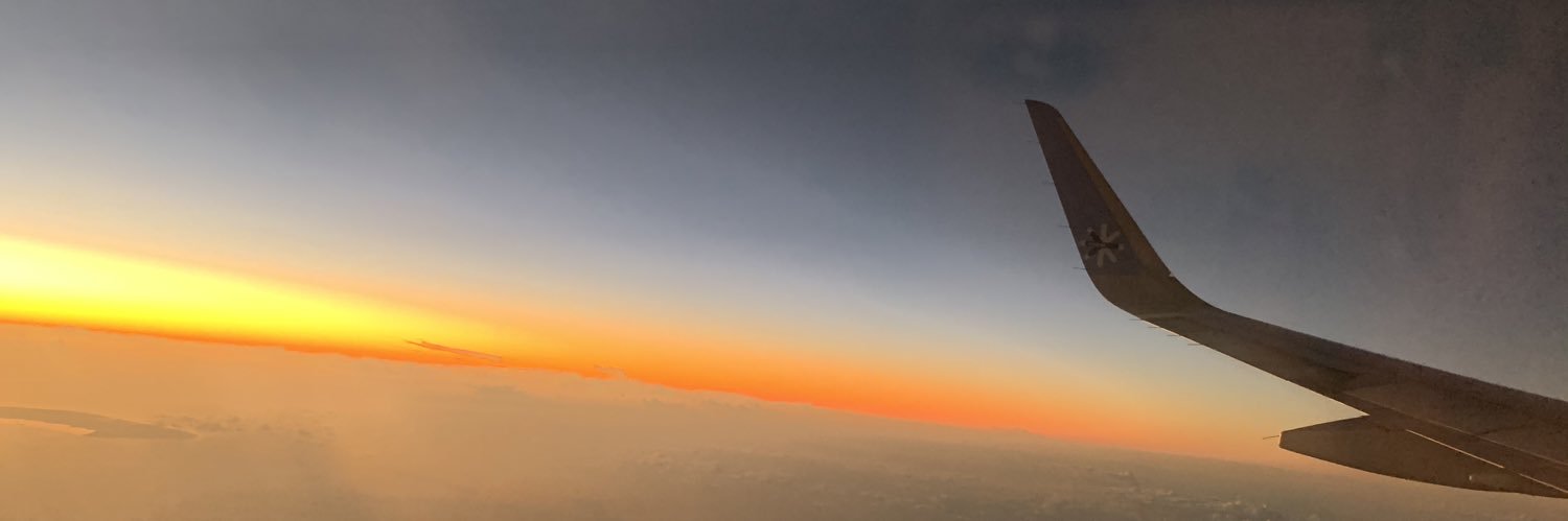 Emirett's profile banner image