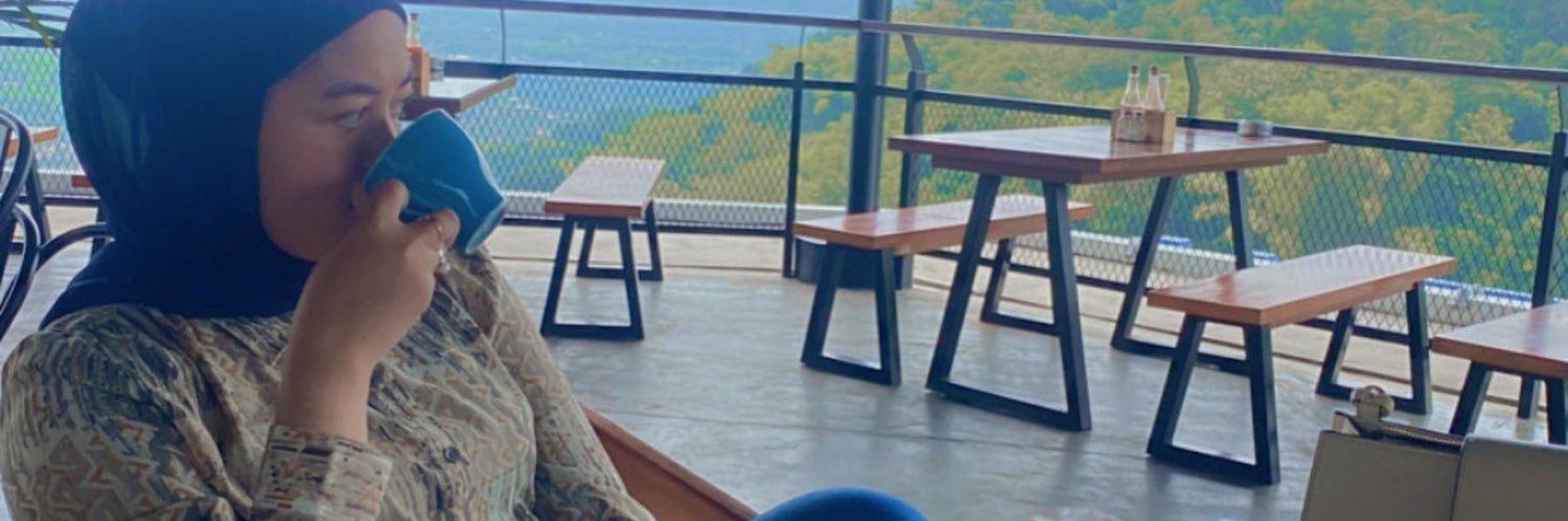 tammycumi's profile banner image