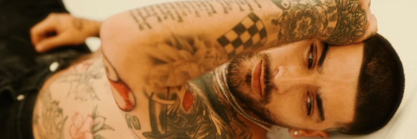 reazrview's profile banner image