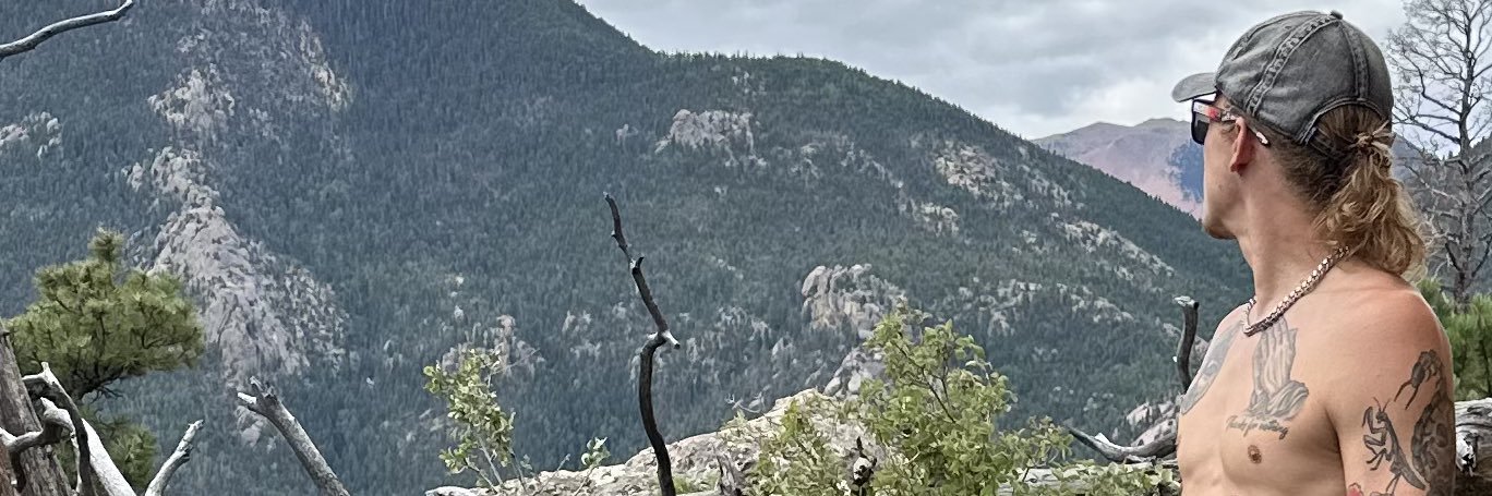 DealySean's profile banner image