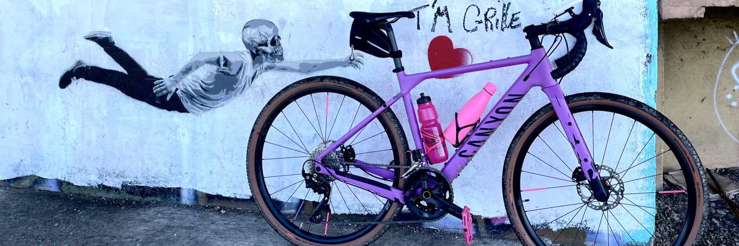 Sophie Bib 👠📚📸#BCBG #BRI cyclette unité psecial banner