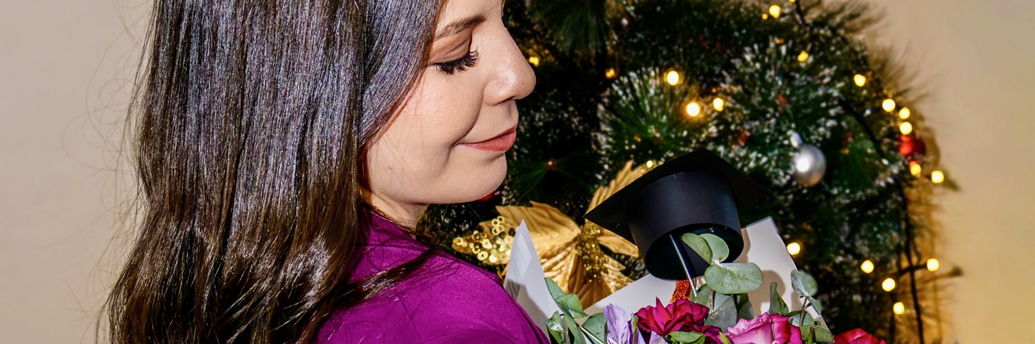 Karinadrianat's profile banner image