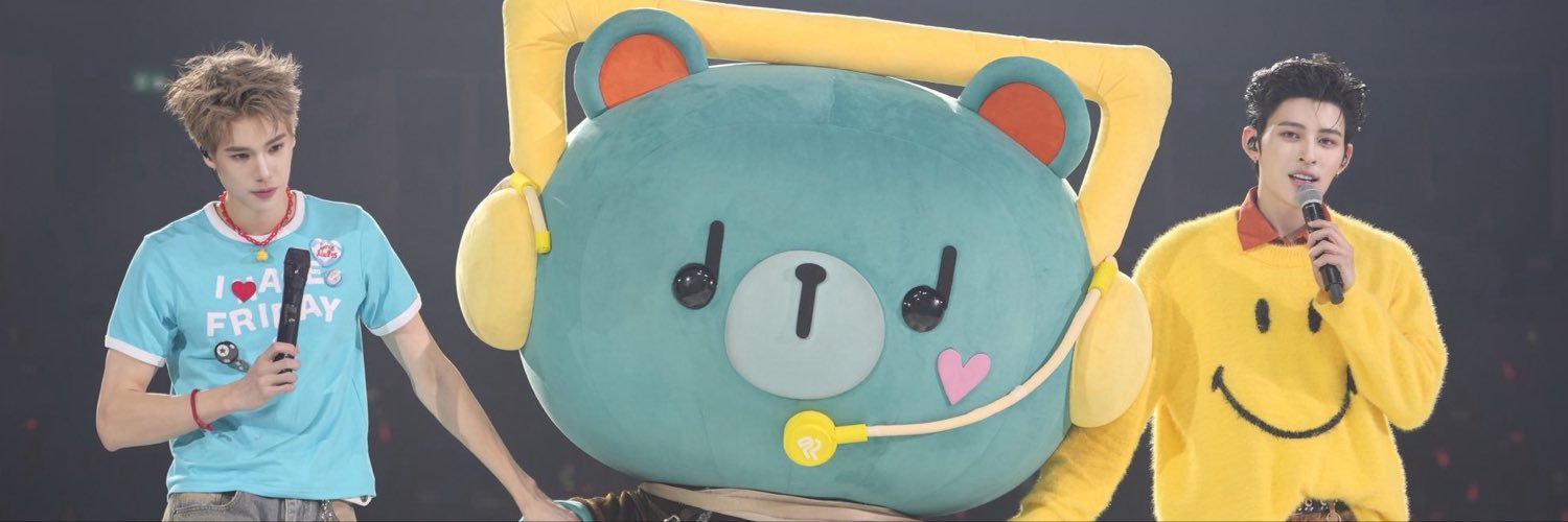 popowoholic's profile banner image