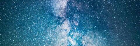 lzsly's profile banner image