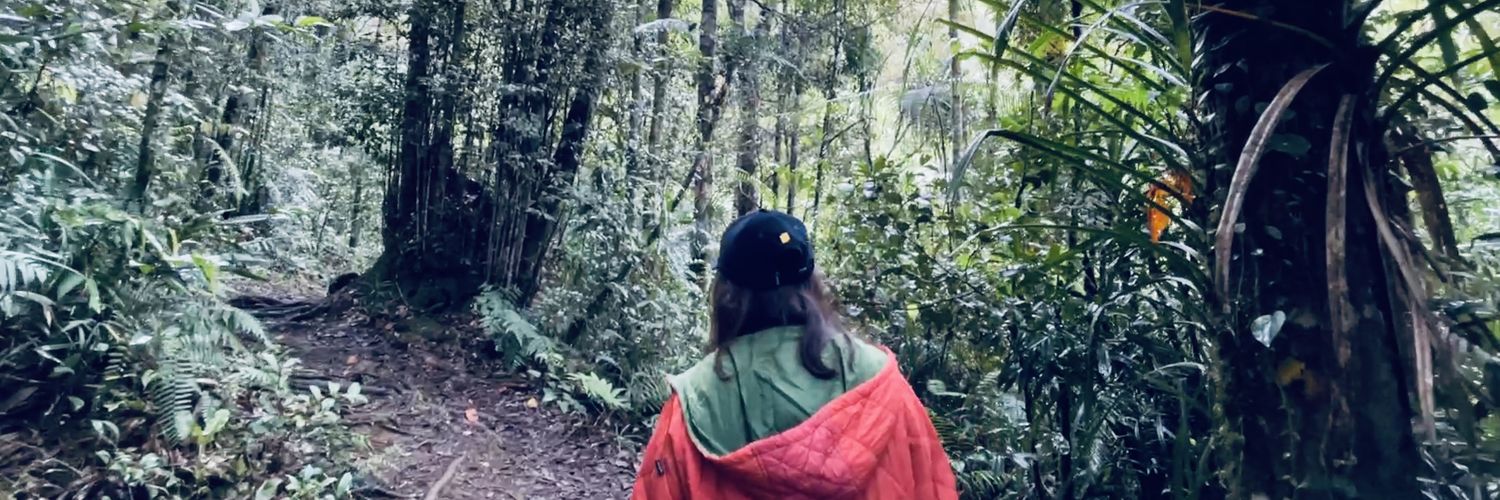 putrisafti's profile banner image