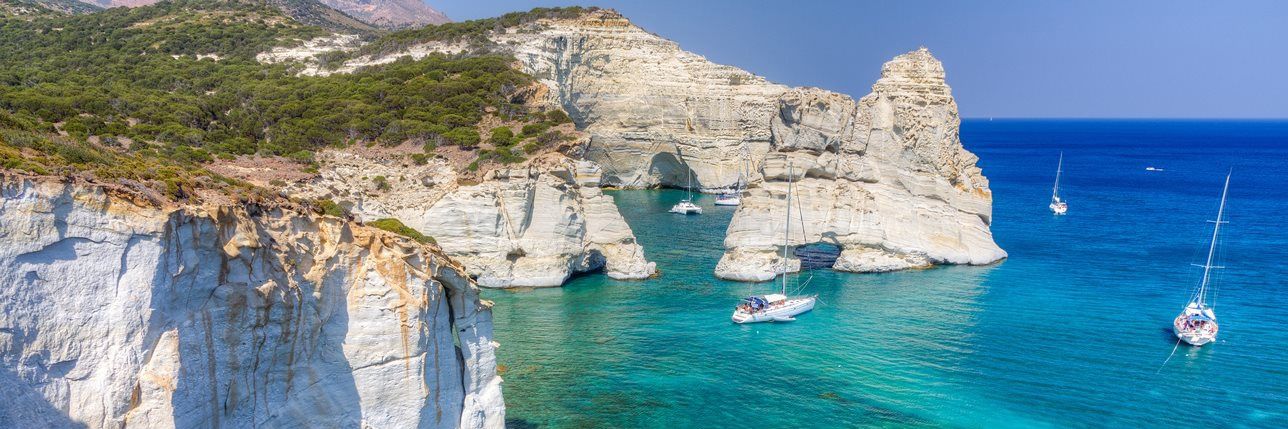 Κωνσταντίνα Δαμιανού🐝's banner