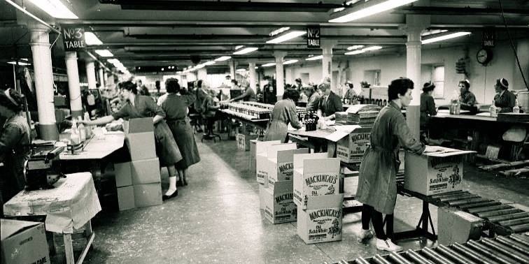 Nial Mackinlay banner