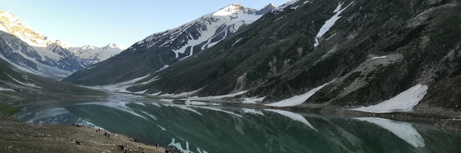 Qamar_110's profile banner image