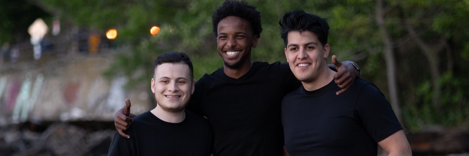 zmr94's profile banner image