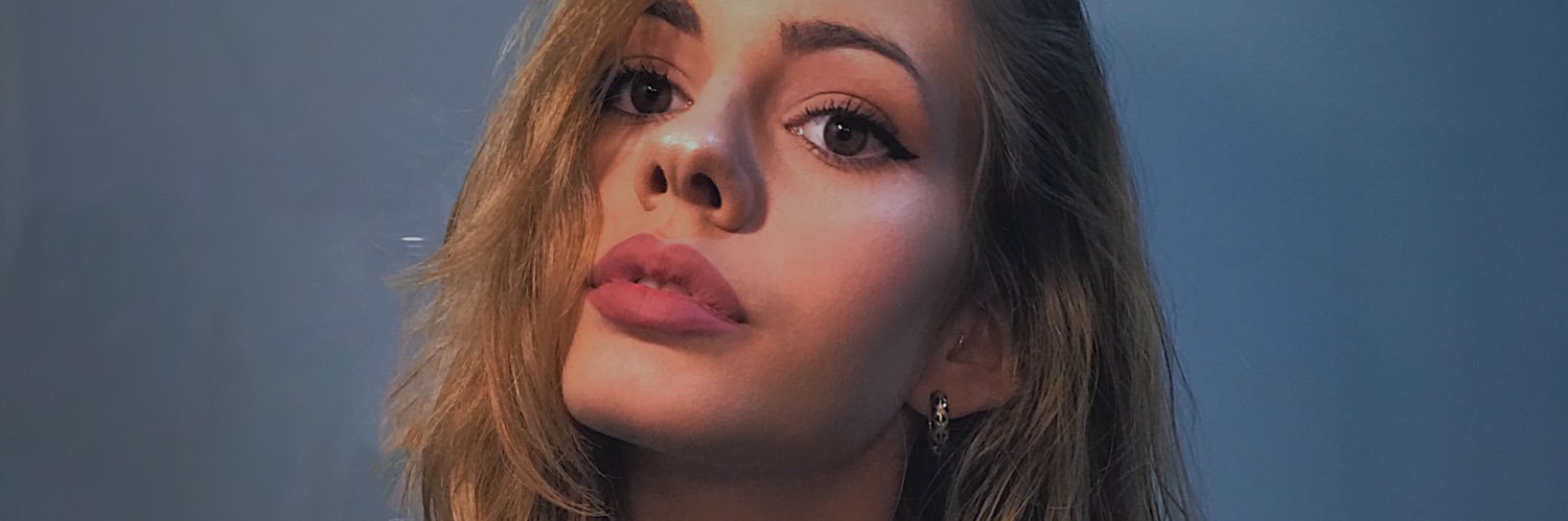 NazaretLpez's profile banner image