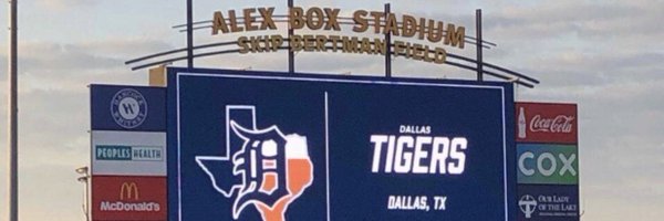 11Gomez22 Profile Banner