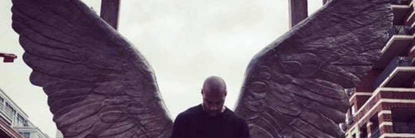 2illaa's profile banner image