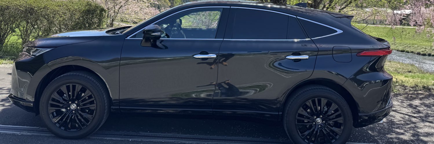 V12Aston's profile banner image