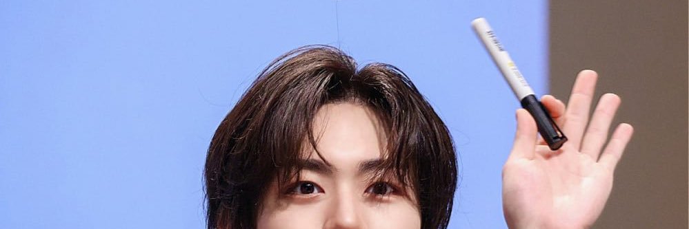 Aaronxu20's profile banner image