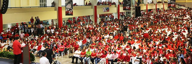 Medardo González banner