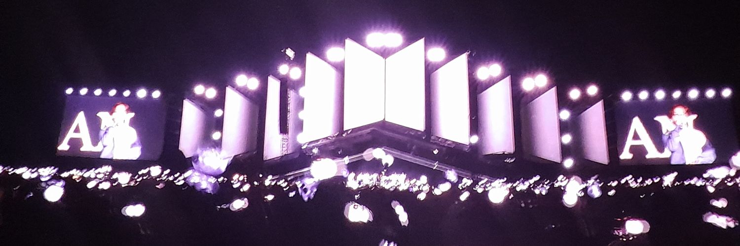 Mimicke's profile banner image