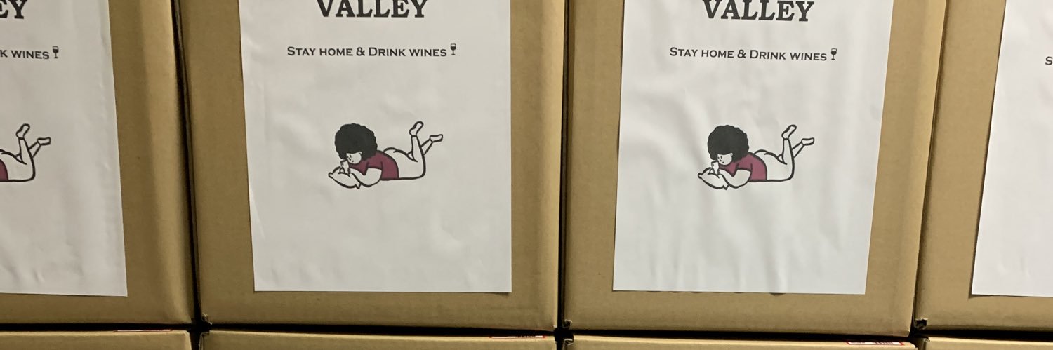 muminwinehouse's profile banner image