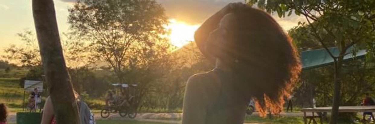 lorenaolivv's profile banner image