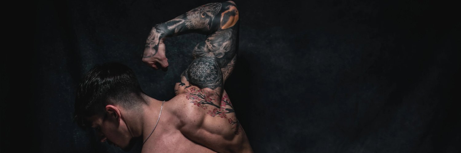 深夜男团 banner