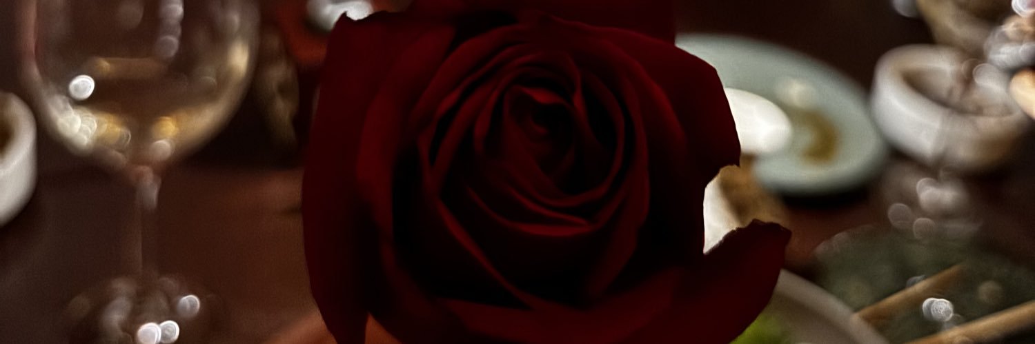 moniszajda's profile banner image