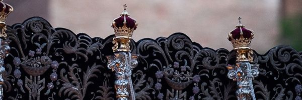 Álvaro López banner