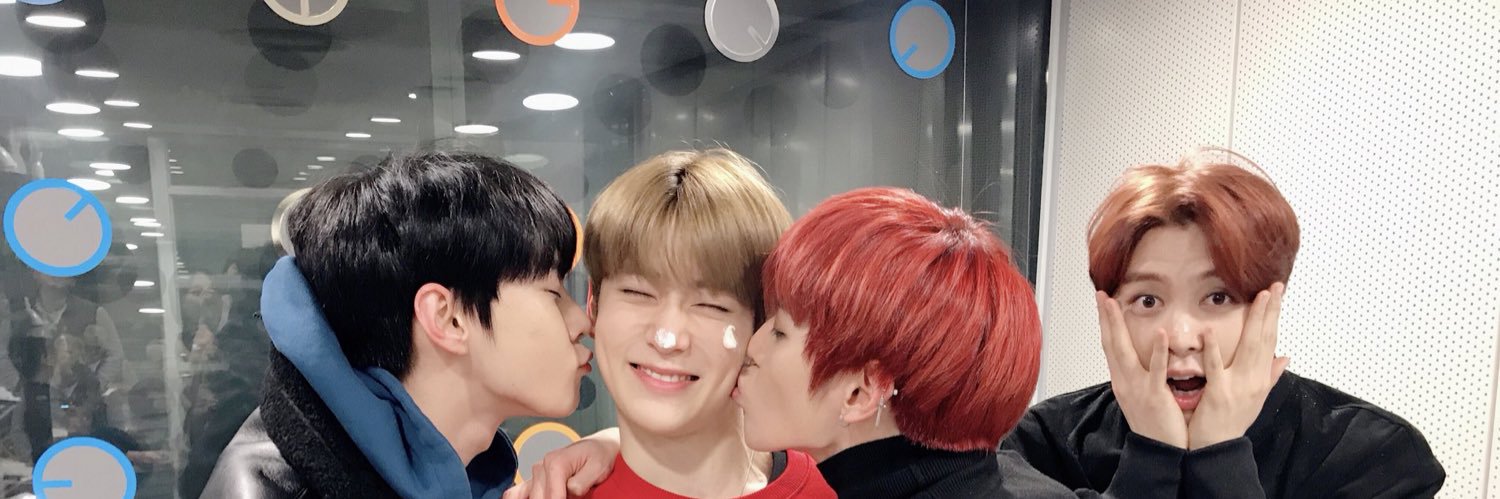zzj712's profile banner image