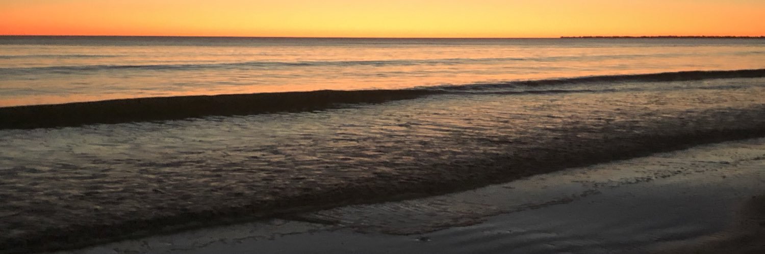 AngieKlou's profile banner image