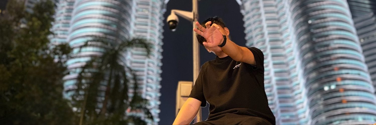 just_eeeyan's profile banner image