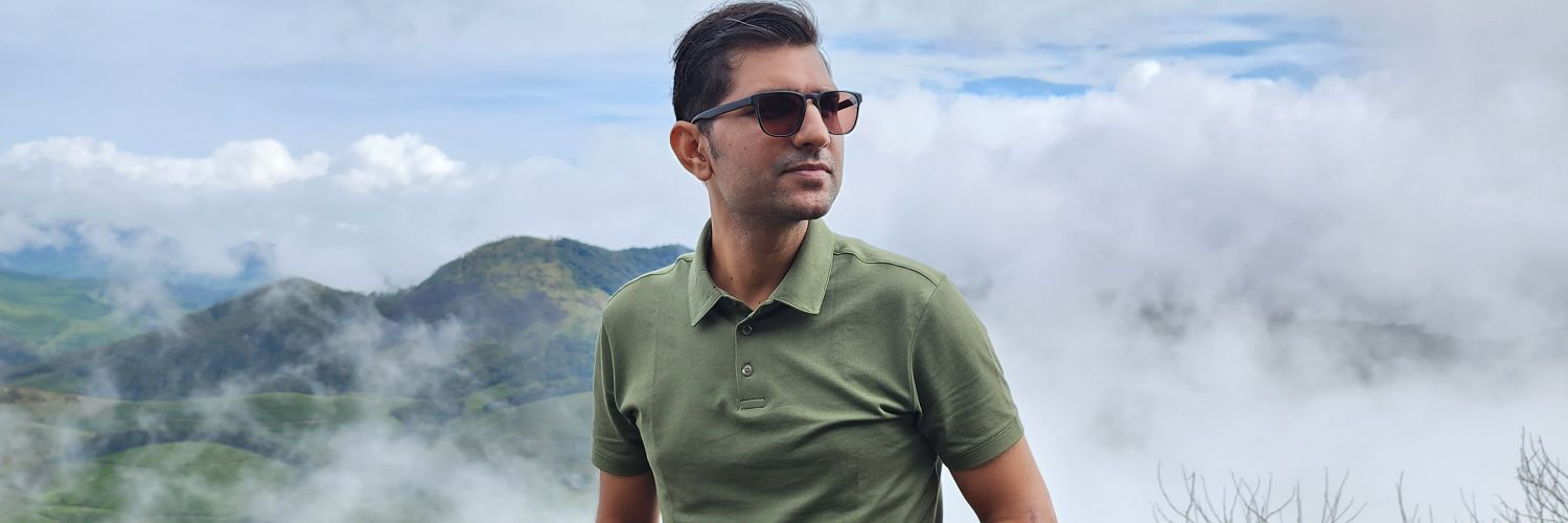 vikbhardwaj's profile banner image