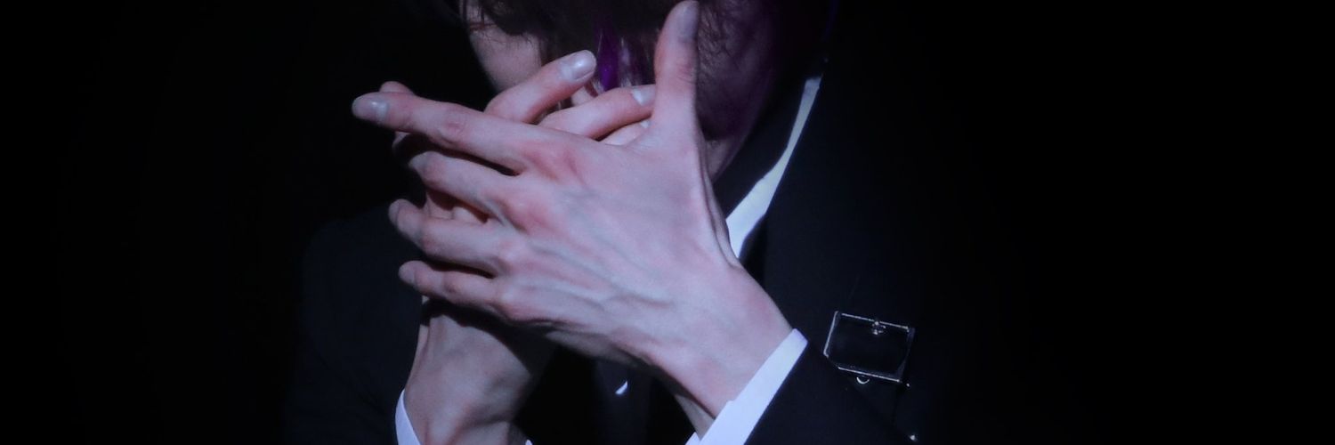 ลี่ banner