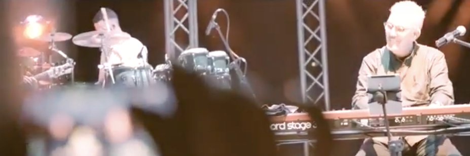 Ilan Chester Oficial banner