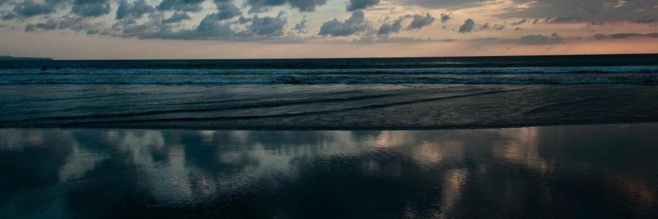 artvvr_'s profile banner image